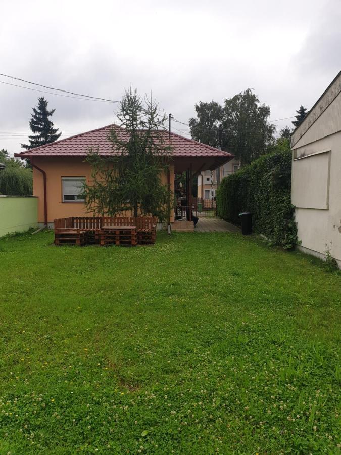 Zseki Apartman Hajdúszoboszló Exteriör bild