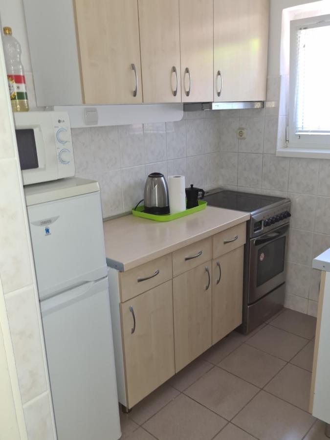 Zseki Apartman Hajdúszoboszló Exteriör bild