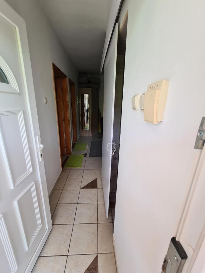 Zseki Apartman Hajdúszoboszló Exteriör bild