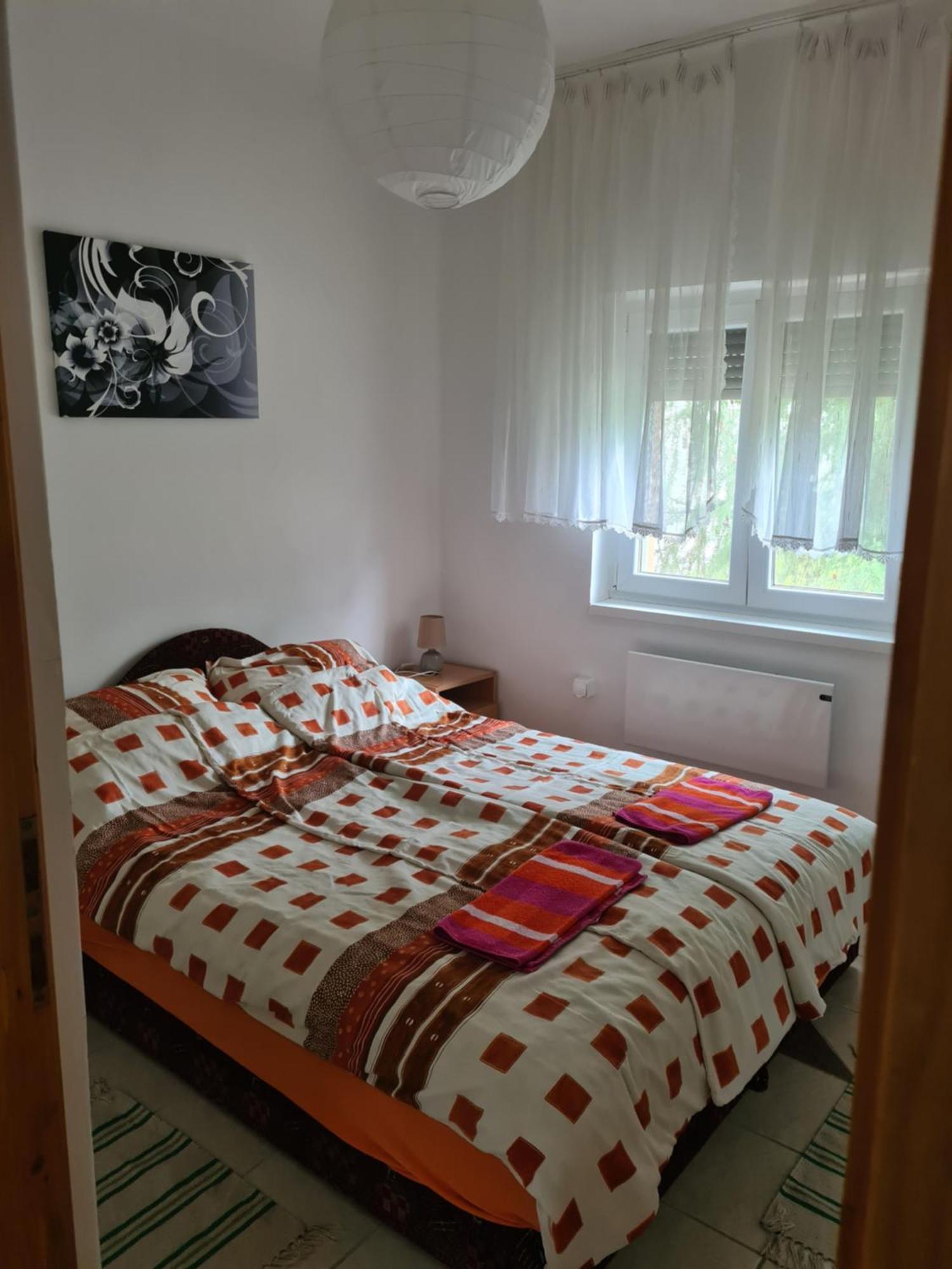 Zseki Apartman Hajdúszoboszló Exteriör bild